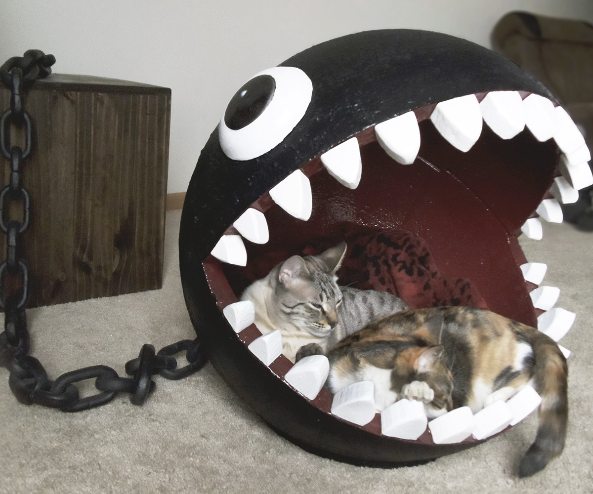 super-mario-chain-chomp-cat-bed.jpg