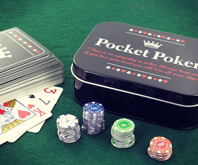 Pocket Poker Set